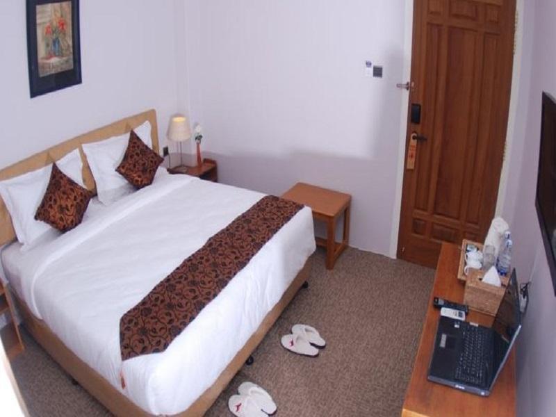 Holiday Hotel Yangon Esterno foto